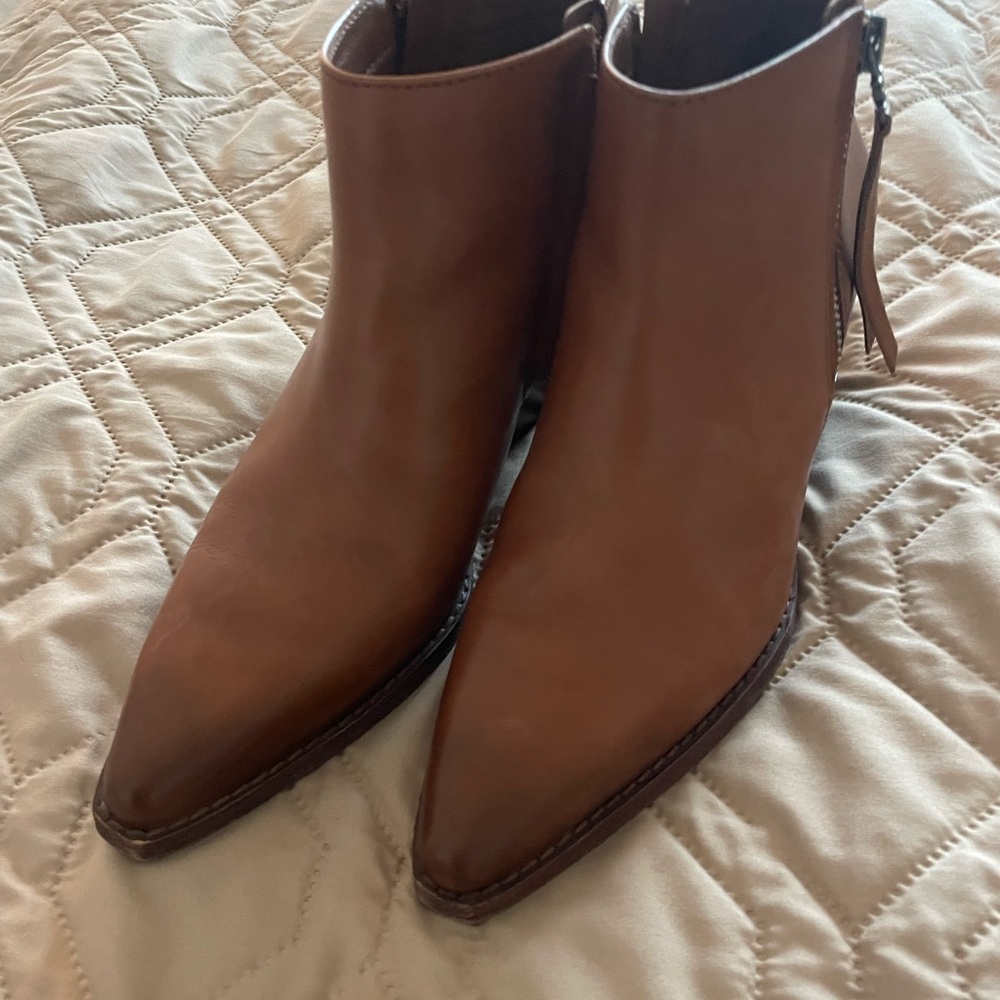 Sam Edelman Tan Pointed Toe Leather Ankle Booties